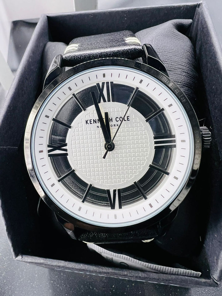 SUBASTA Kenneth Cole New York Blanco/Negro - Precio de lista: $2579.76
