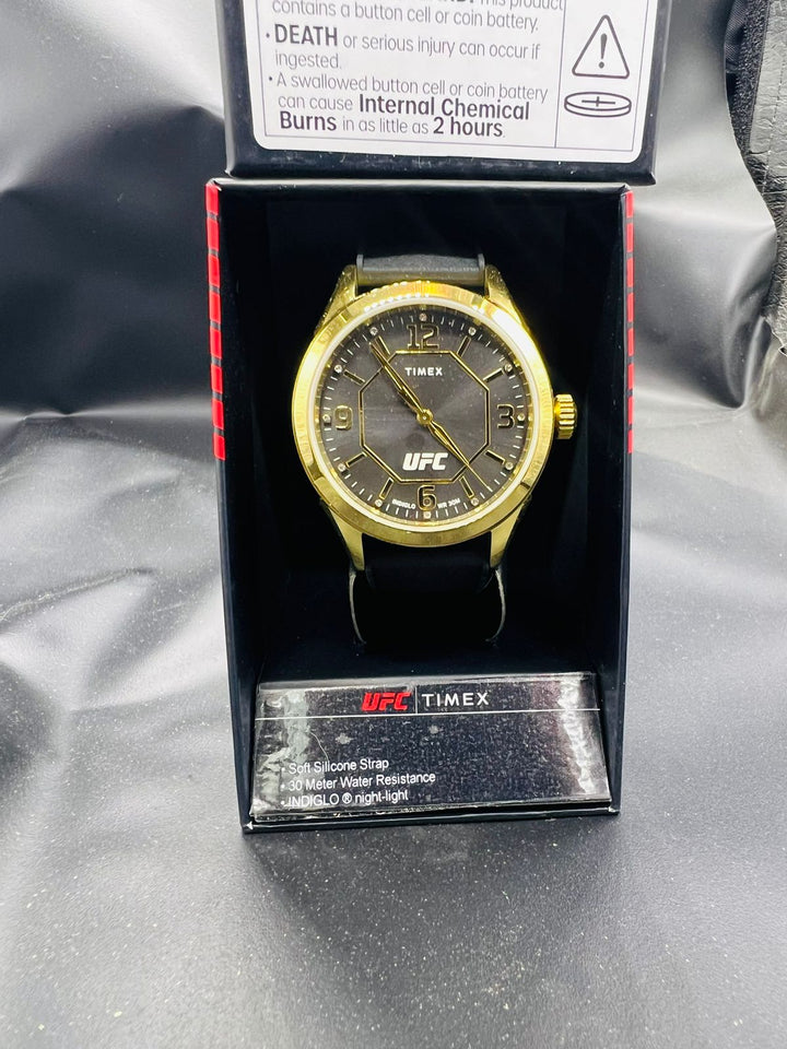 SUBASTA Timex UFC Athena Negro/Dorado - Precio de lista: $1642.01