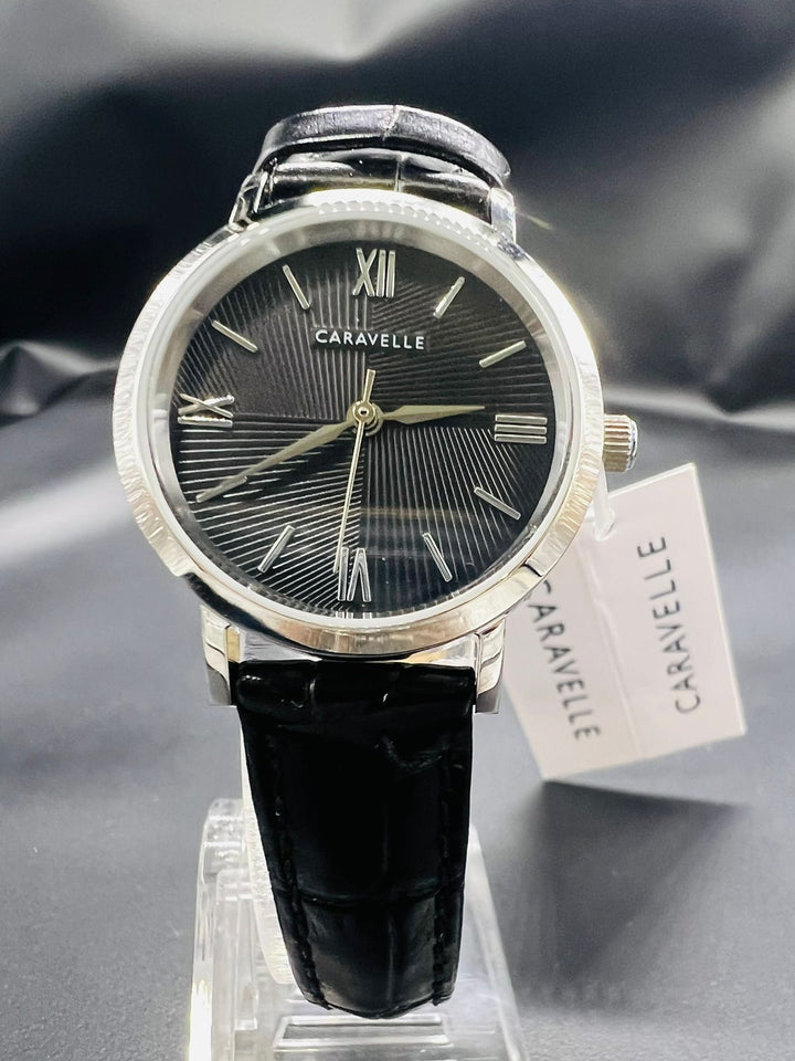 Subasta de Reloj Caravelle by bulova dress piel. Precio de lista: $2,000.