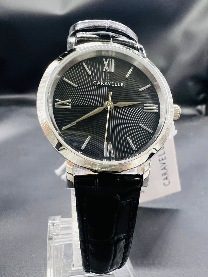 Subasta de Reloj Caravelle by bulova dress piel. Precio de lista: $2,000.