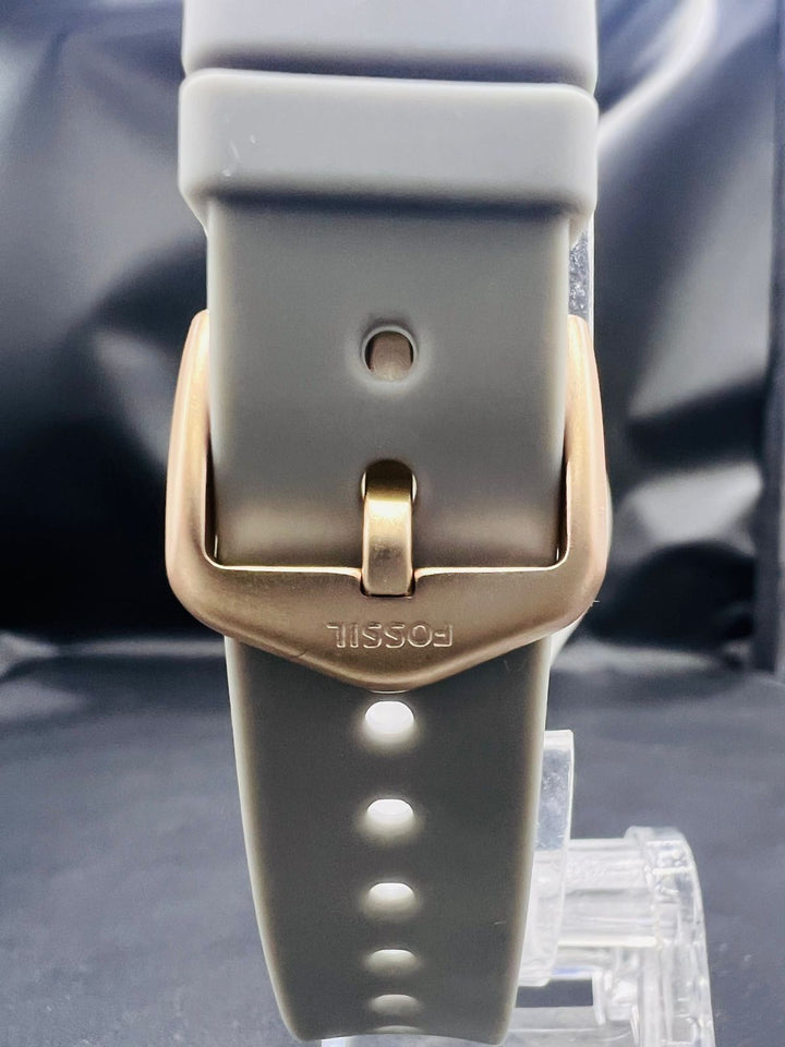 Subasta de Reloj Fossil sport smartwatch Precio de lista: $3,500.