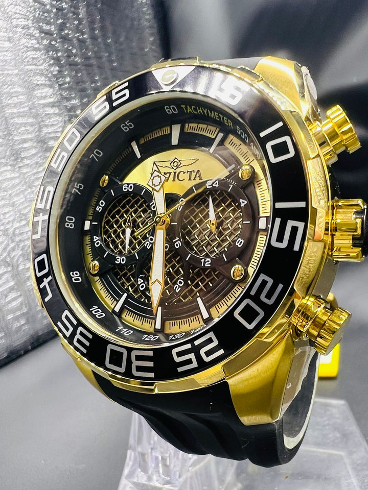 Subasta de Reloj Invicta speedway mens. Precio de lista: $3,999.