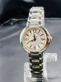 Subasta de Reloj Bulova Dress plata dama. Precio de lista: $4,500.