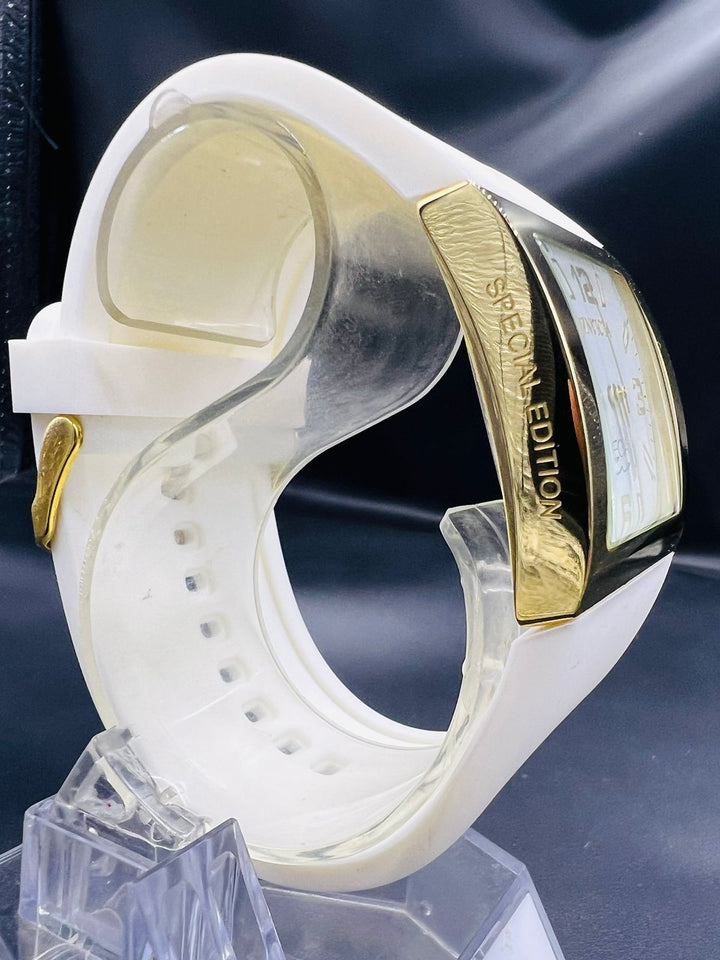Subasta de Reloj Invicta Angel lady white. Precio de lista: $3,100.