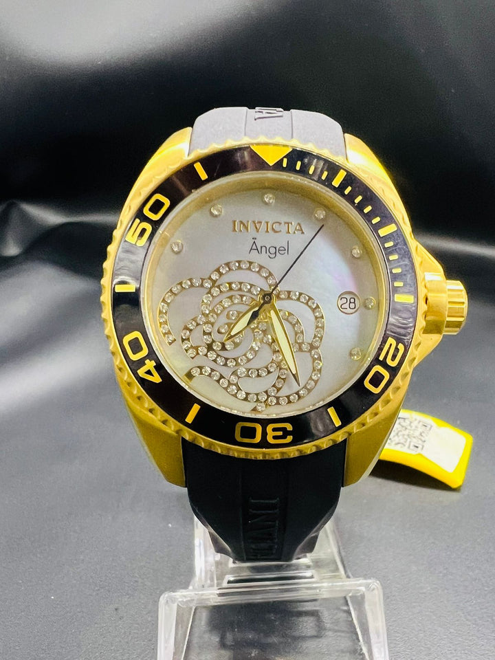 Subasta de Reloj Invicta Angel Black rubber Precio de lista: $2,900.