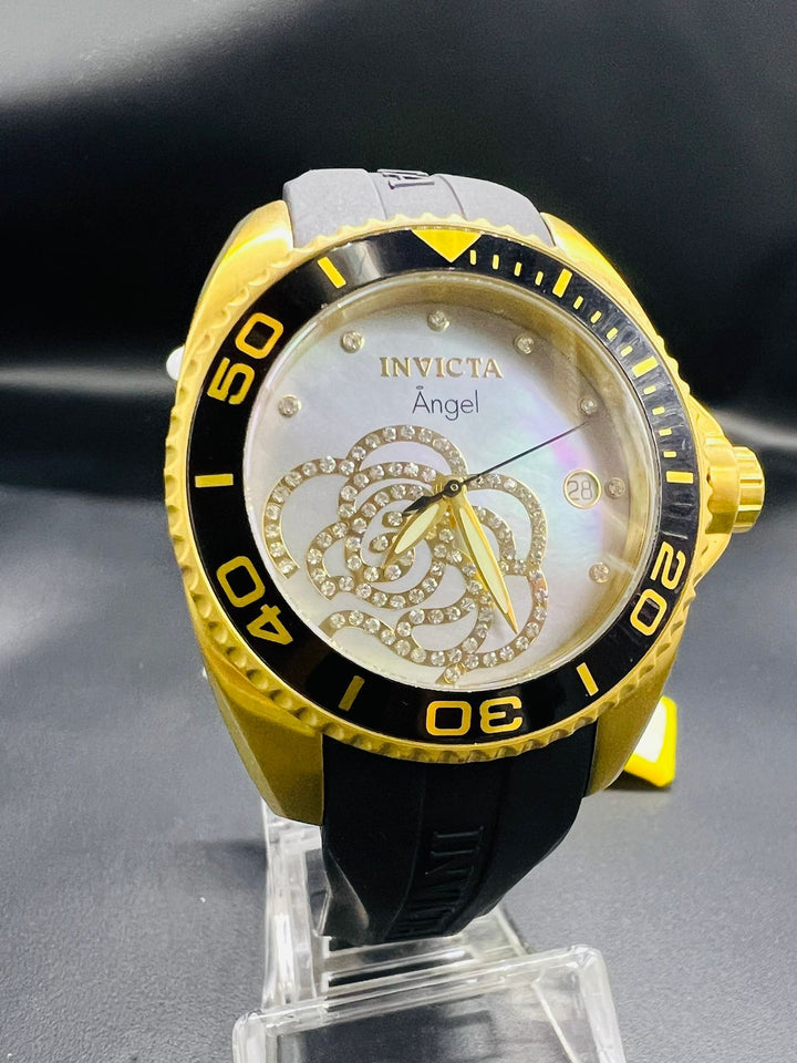 Subasta de Reloj Invicta Angel Black rubber Precio de lista: $2,900.